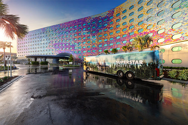 Image: Superstar Shuttle Bus